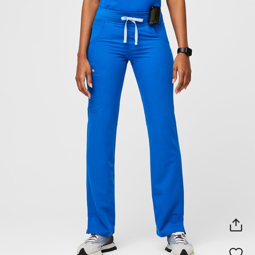 Figs Scrubs Women’s Royal Blue Kade Cargo Scrub Pant